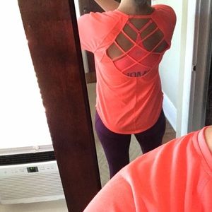 Women's UA Bra and Short Sleeve Top | Excellent condition!